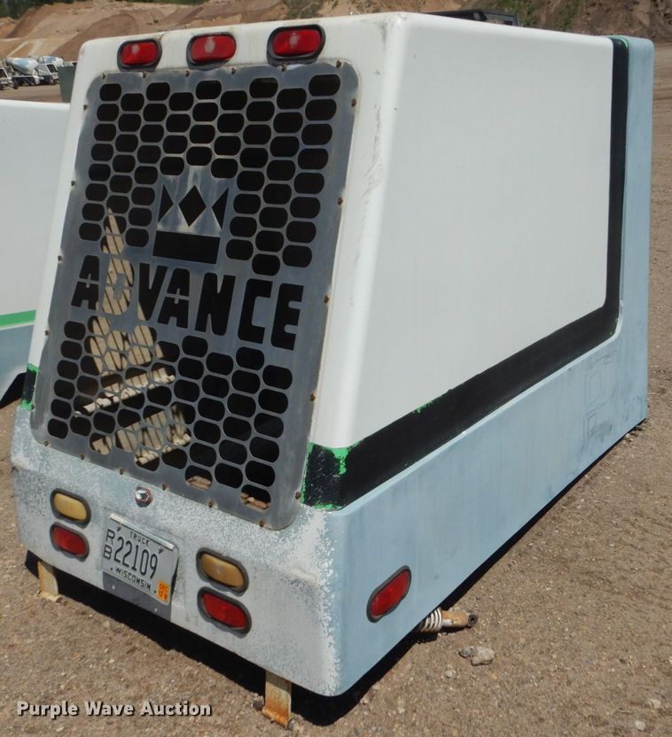 image for item GW9954 (3) Advance rear engine hoods