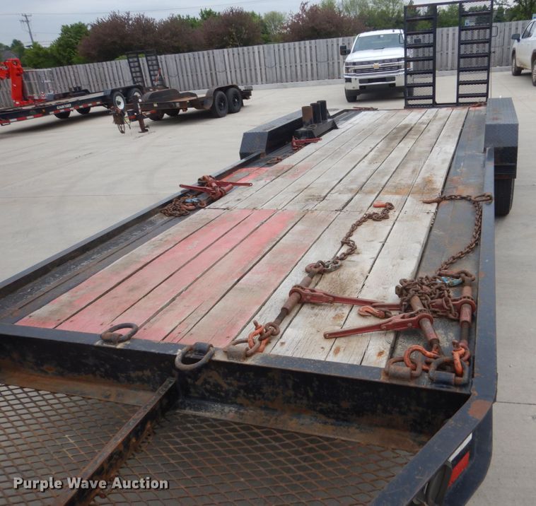 image for item GW9958 2015 Lucon equipment trailer