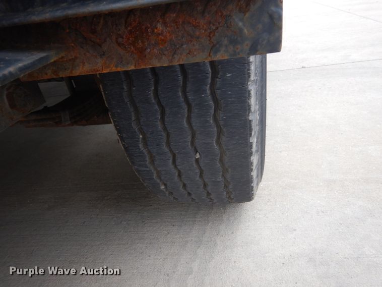 image for item GW9958 2015 Lucon equipment trailer