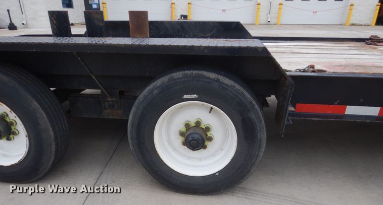 image for item GW9958 2015 Lucon equipment trailer