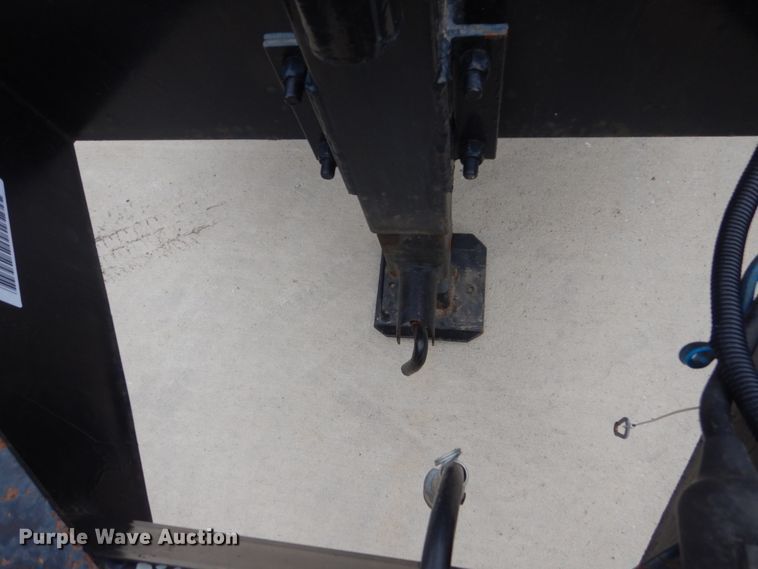 image for item GW9960 2015 Lucon equipment trailer