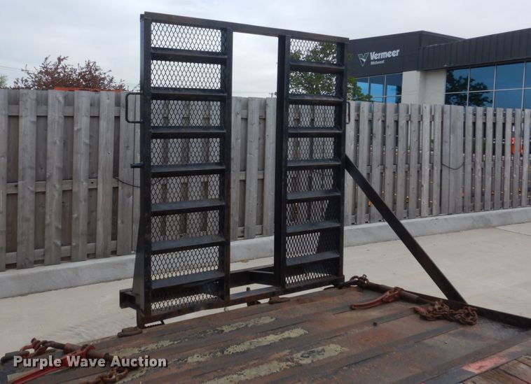 image for item GW9960 2015 Lucon equipment trailer