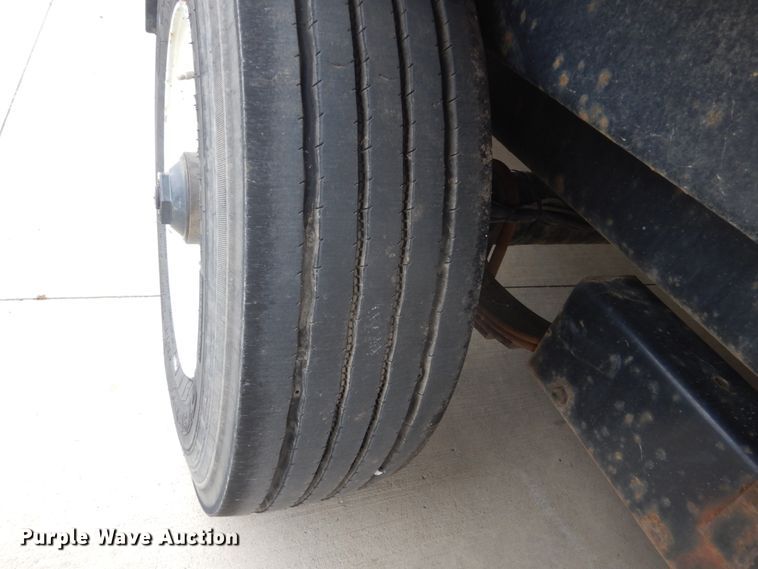 image for item GW9960 2015 Lucon equipment trailer