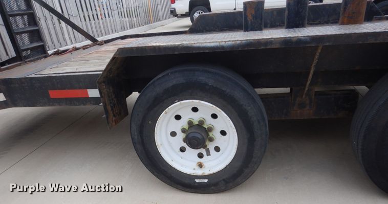 image for item GW9960 2015 Lucon equipment trailer
