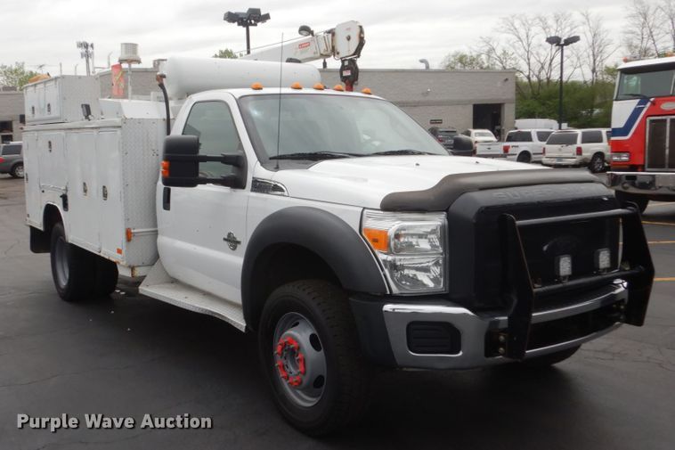 image for item GW9964 2013 Ford F550 Super Duty  service truck