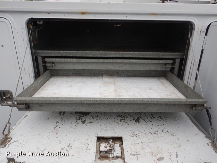 image for item GW9964 2013 Ford F550 Super Duty  service truck