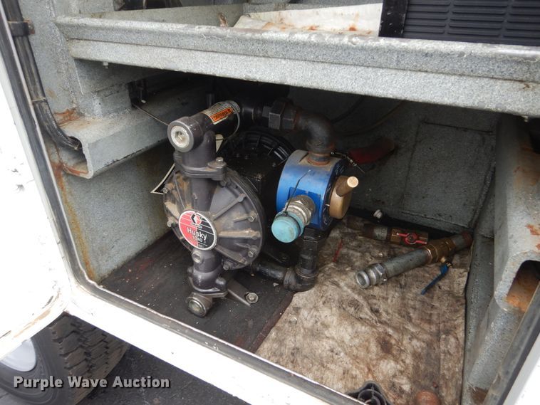 image for item GW9964 2013 Ford F550 Super Duty  service truck