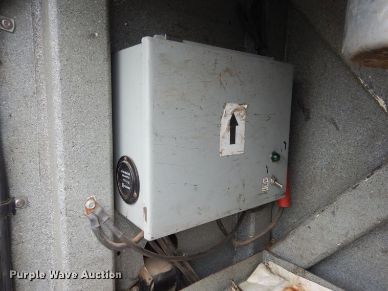 image for item GW9964 2013 Ford F550 Super Duty  service truck