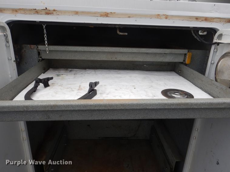 image for item GW9964 2013 Ford F550 Super Duty  service truck