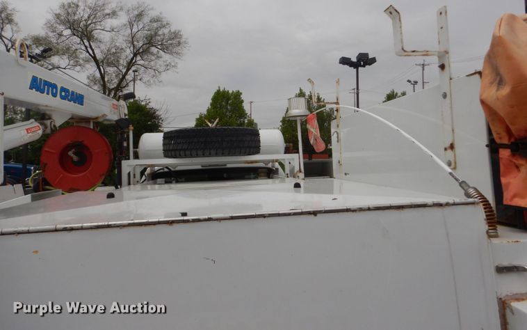 image for item GW9964 2013 Ford F550 Super Duty  service truck