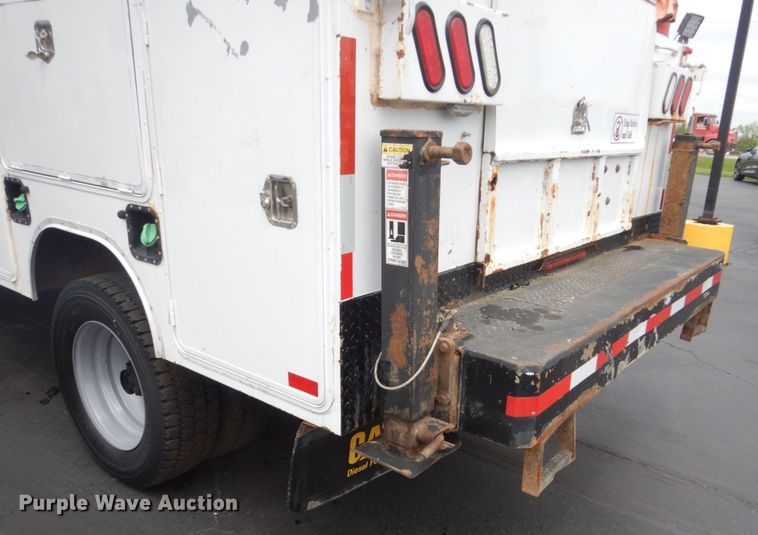 image for item GW9964 2013 Ford F550 Super Duty  service truck