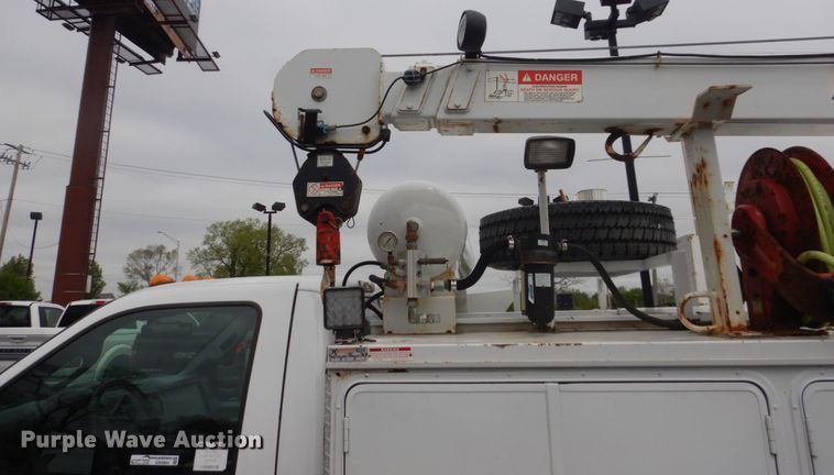 image for item GW9964 2013 Ford F550 Super Duty  service truck