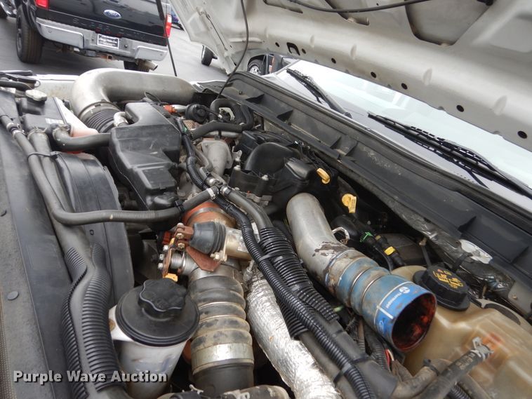 image for item GW9964 2013 Ford F550 Super Duty  service truck