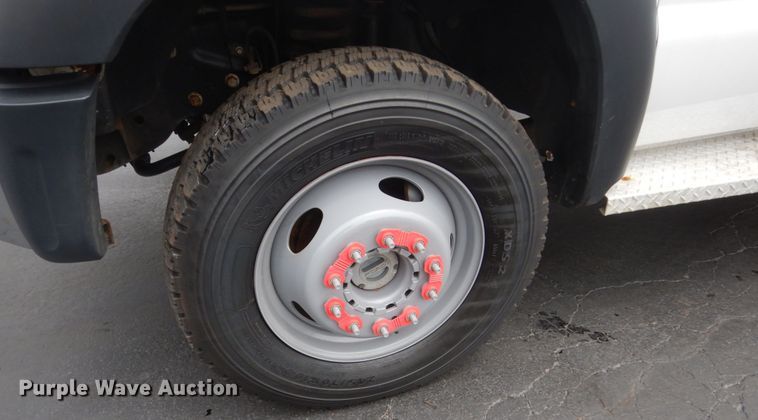 image for item GW9964 2013 Ford F550 Super Duty  service truck