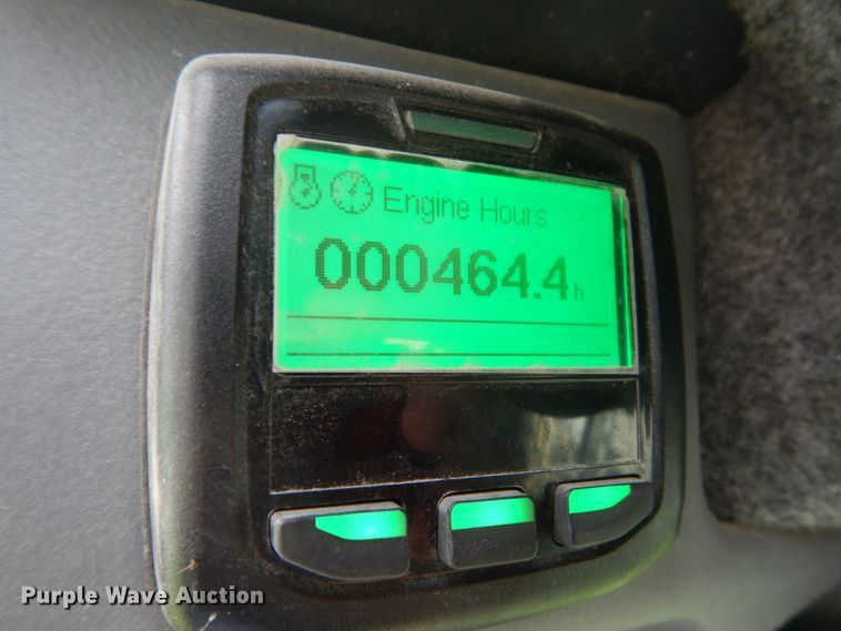 image for item GW9967 2015 Gehl R220  skid steer loader