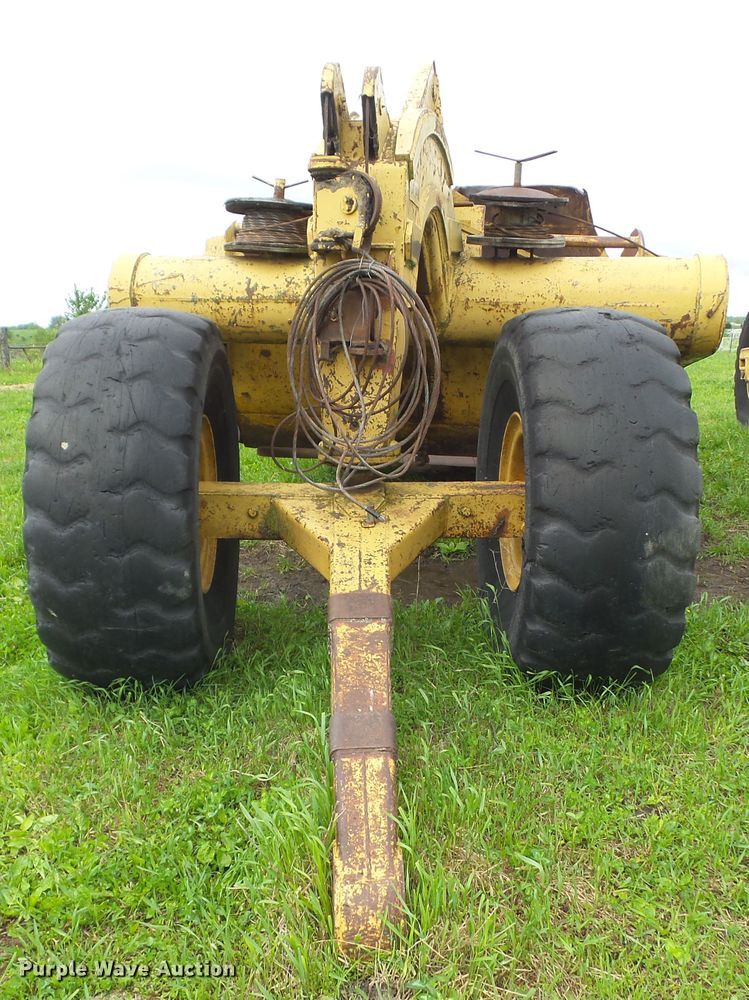 image for item GX9071 Caterpillar 80  pull type scraper