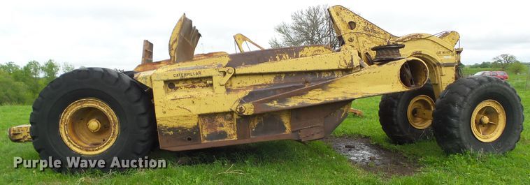 image for item GX9071 Caterpillar 80  pull type scraper