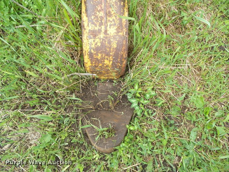 image for item GX9071 Caterpillar 80  pull type scraper