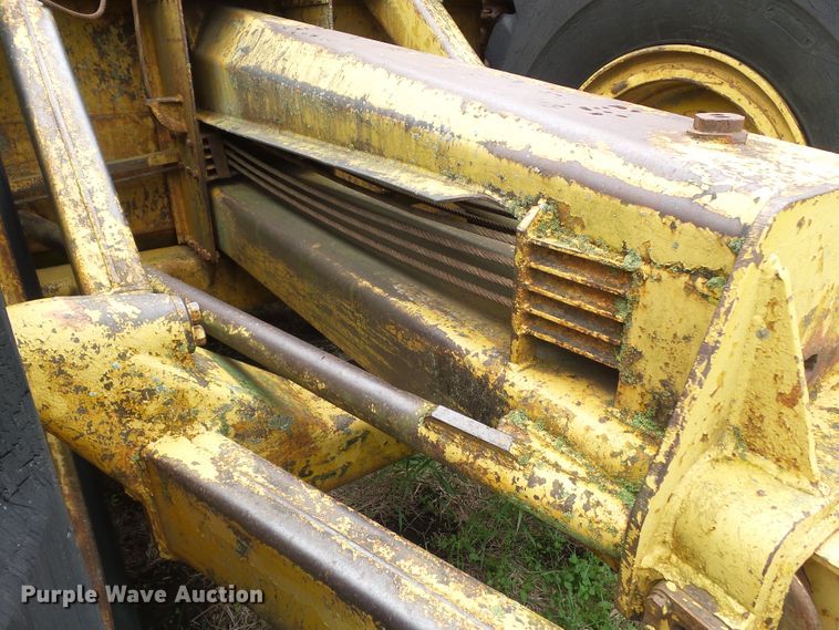 image for item GX9071 Caterpillar 80  pull type scraper