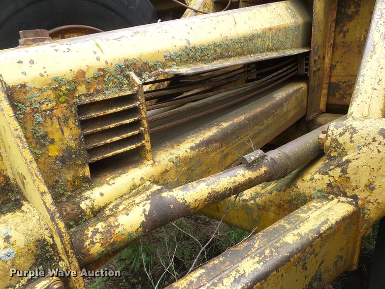 image for item GX9071 Caterpillar 80  pull type scraper