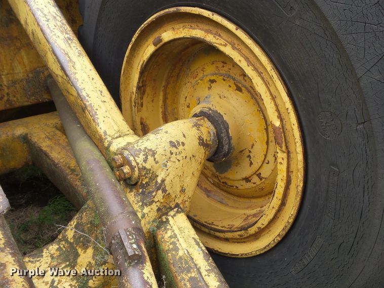 image for item GX9071 Caterpillar 80  pull type scraper