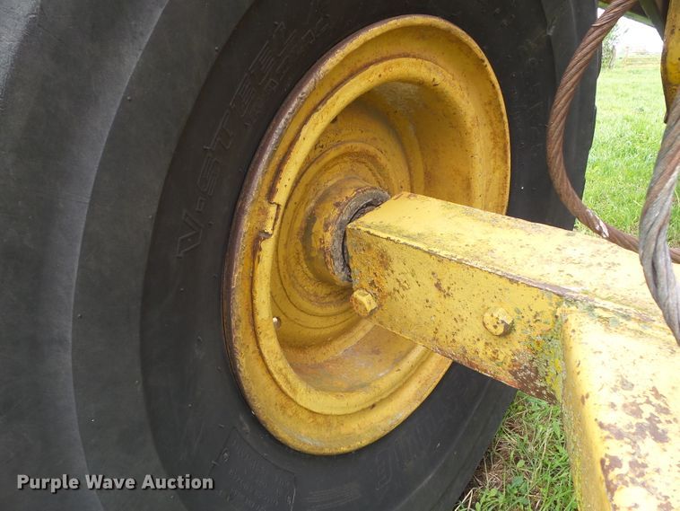 image for item GX9071 Caterpillar 80  pull type scraper