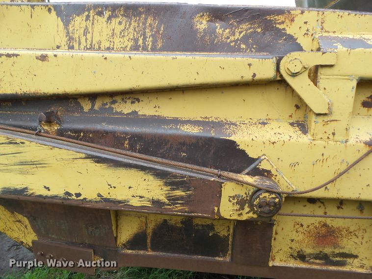 image for item GX9071 Caterpillar 80  pull type scraper