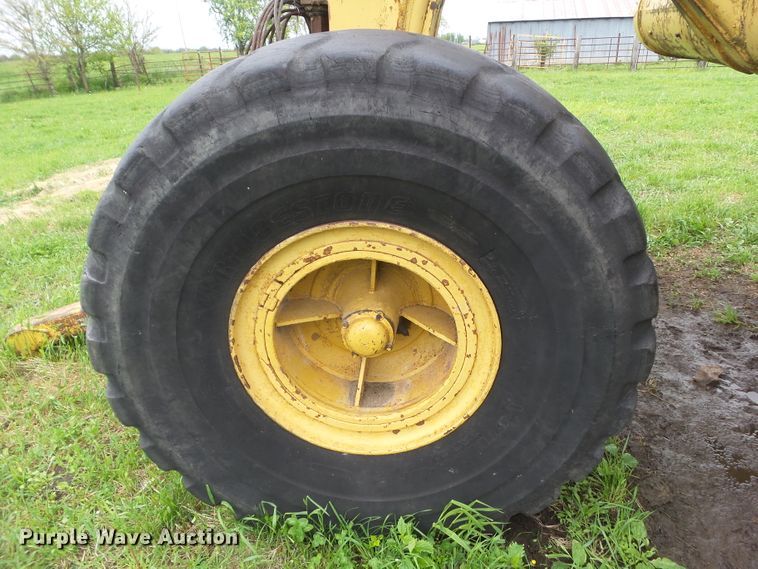 image for item GX9071 Caterpillar 80  pull type scraper