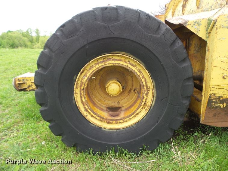 image for item GX9071 Caterpillar 80  pull type scraper