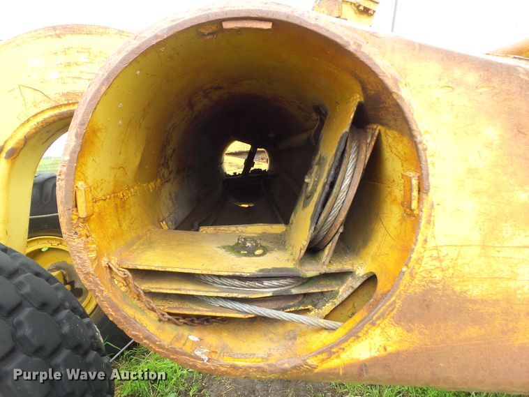 image for item GX9072 Caterpillar 5W30  pull type scraper