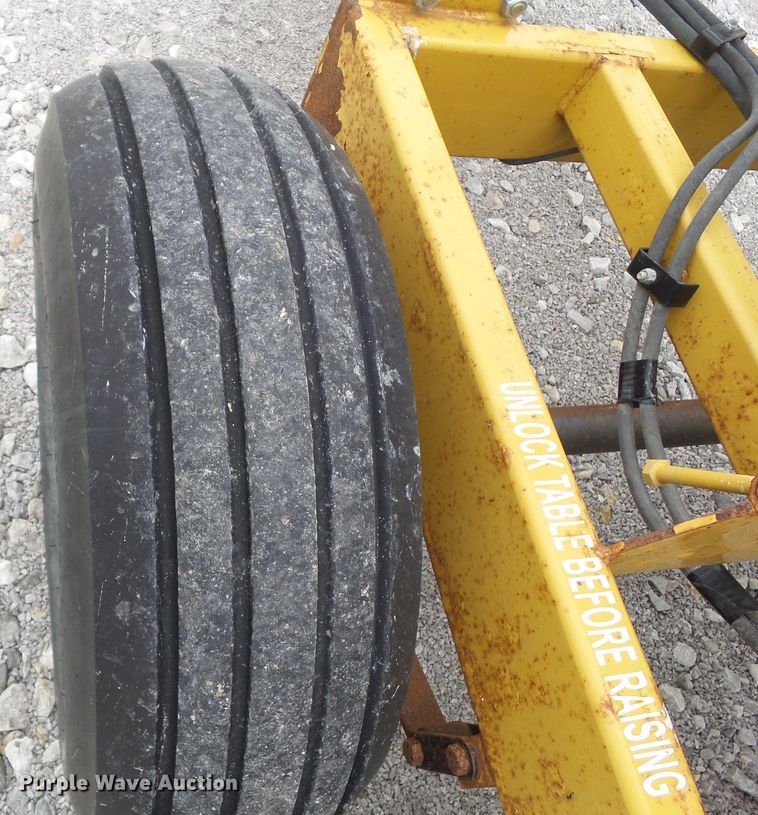 image for item GX9074 2012 Maxi Stringing tile trailer