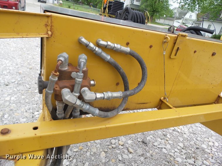 image for item GX9075 2013 Maxi Stringing tile trailer