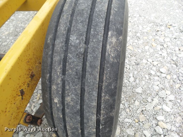 image for item GX9075 2013 Maxi Stringing tile trailer