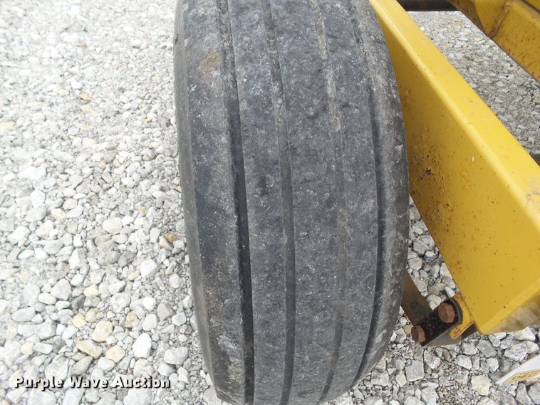 image for item GX9075 2013 Maxi Stringing tile trailer