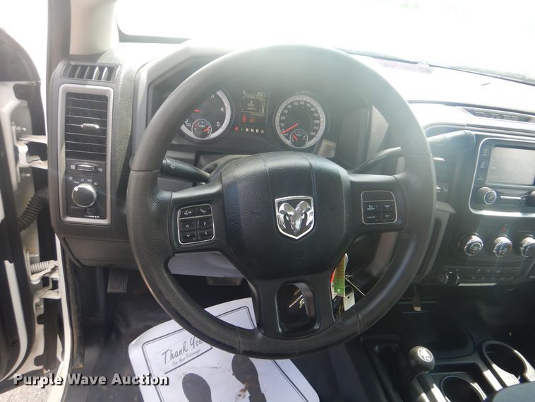 image for item GY9885 2014 Dodge Ram 5500  bucket truck