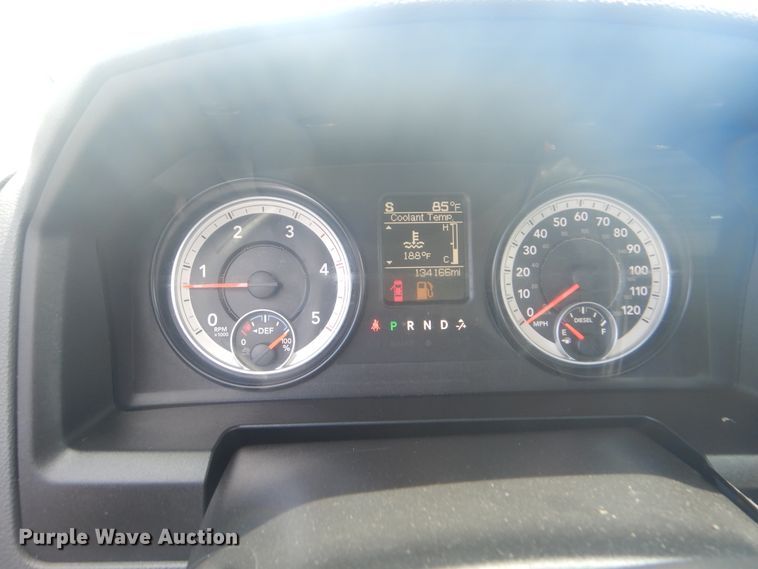 image for item GY9885 2014 Dodge Ram 5500  bucket truck