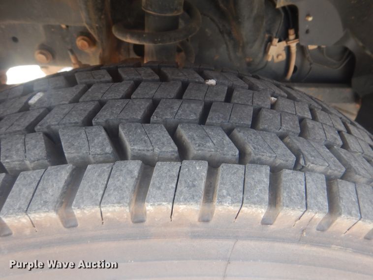 image for item GY9885 2014 Dodge Ram 5500  bucket truck