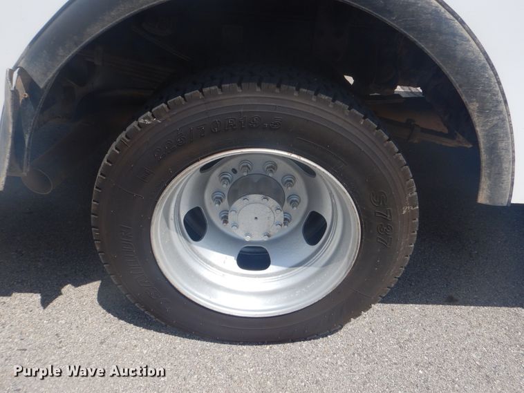 image for item GY9885 2014 Dodge Ram 5500  bucket truck