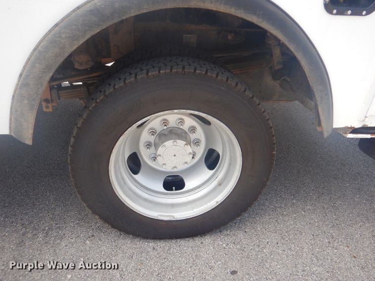 image for item GY9885 2014 Dodge Ram 5500  bucket truck