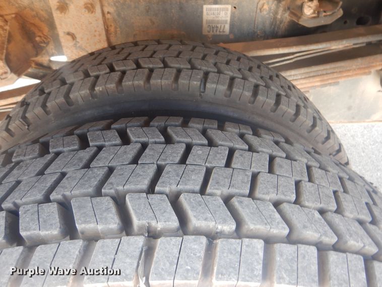 image for item GY9885 2014 Dodge Ram 5500  bucket truck