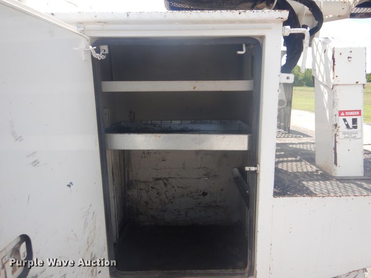 image for item GY9885 2014 Dodge Ram 5500  bucket truck