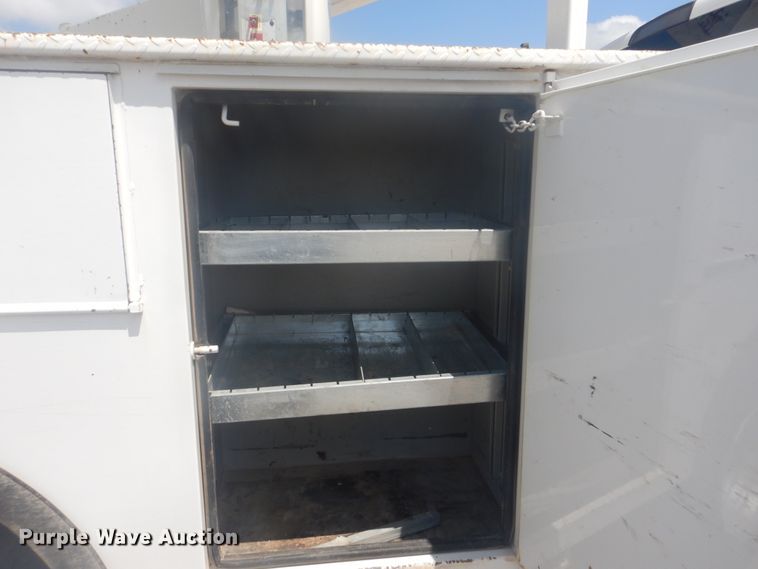 image for item GY9885 2014 Dodge Ram 5500  bucket truck