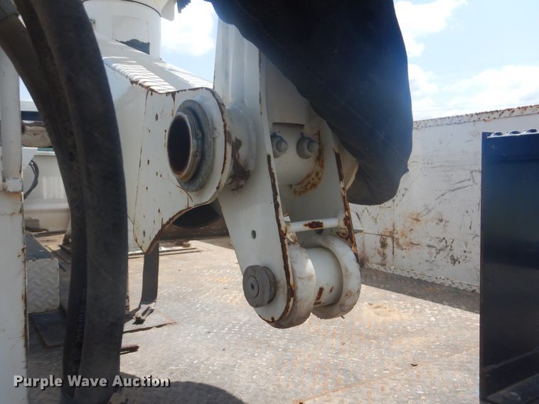 image for item GY9885 2014 Dodge Ram 5500  bucket truck