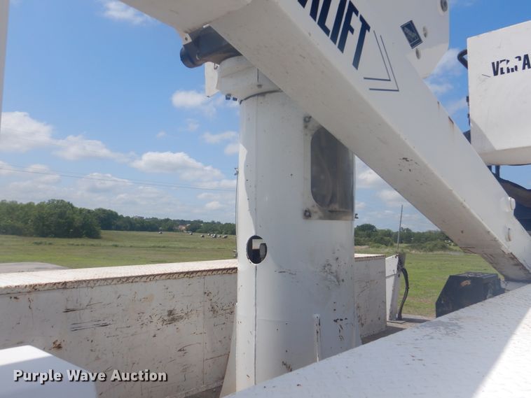 image for item GY9885 2014 Dodge Ram 5500  bucket truck