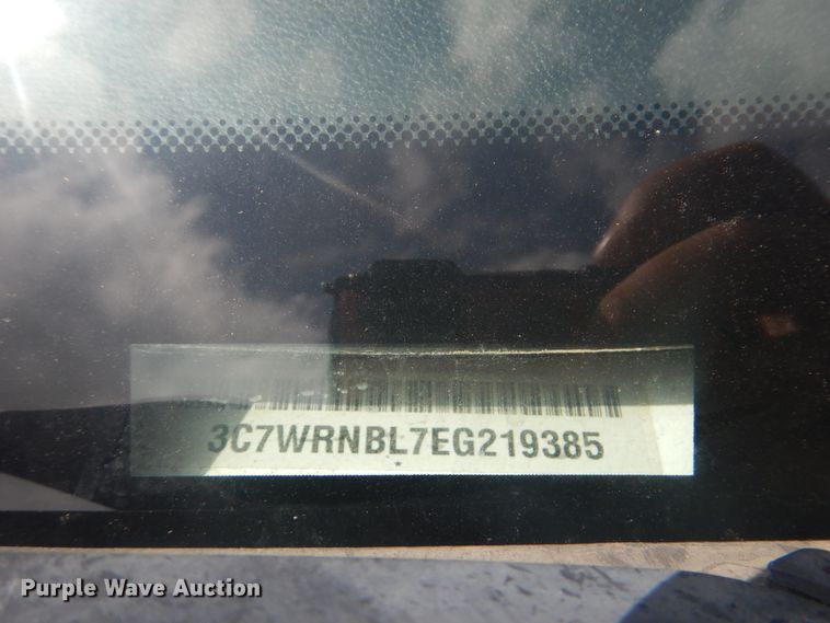 image for item GY9885 2014 Dodge Ram 5500  bucket truck