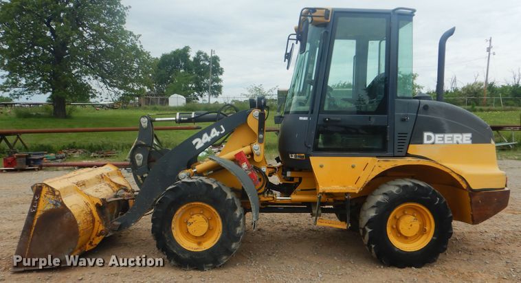 image for item GY9890 2013 John Deere 244J  wheel loader
