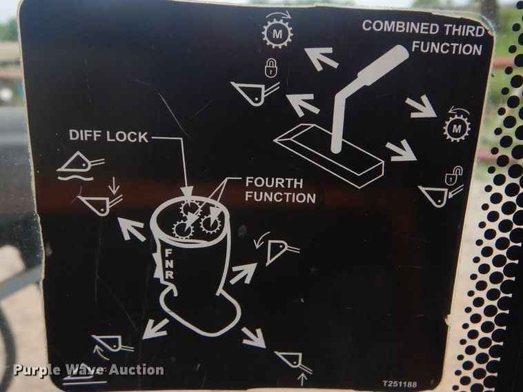 image for item GY9890 2013 John Deere 244J  wheel loader