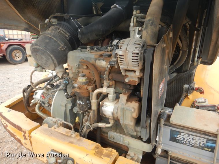 image for item GY9890 2013 John Deere 244J  wheel loader