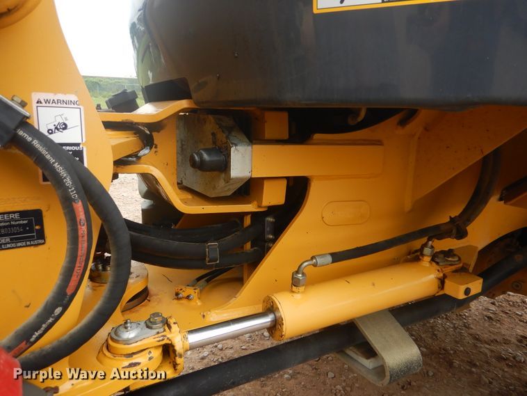 image for item GY9890 2013 John Deere 244J  wheel loader