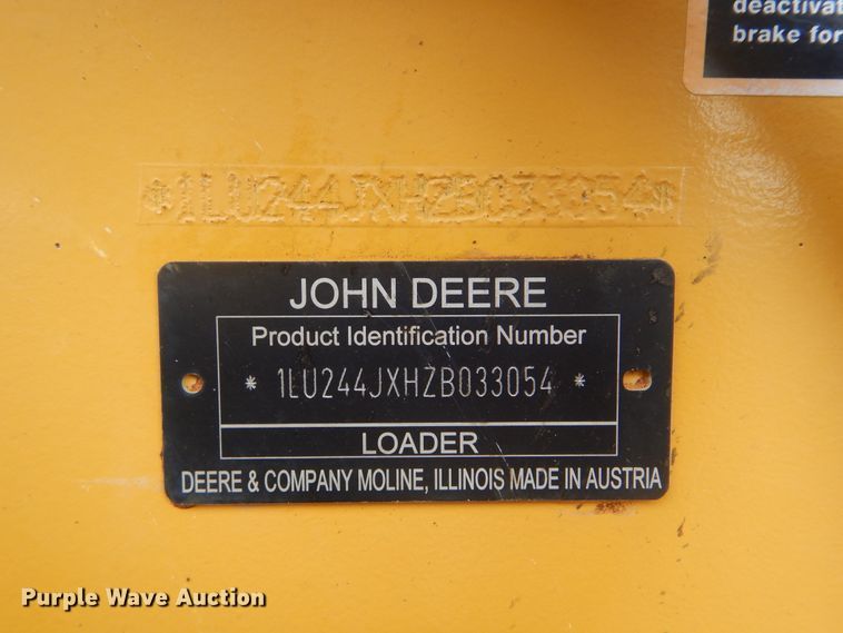 image for item GY9890 2013 John Deere 244J  wheel loader